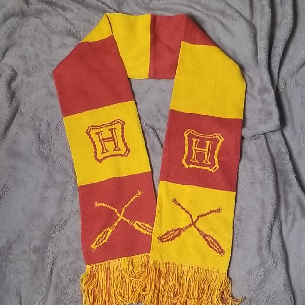 Official Harry Potter Gryffindor Scarf